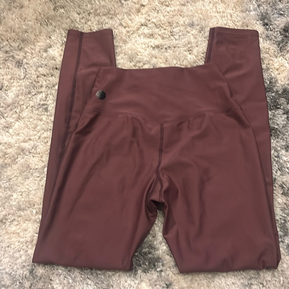 Five dance leggings, EUC
Size Petite Adult